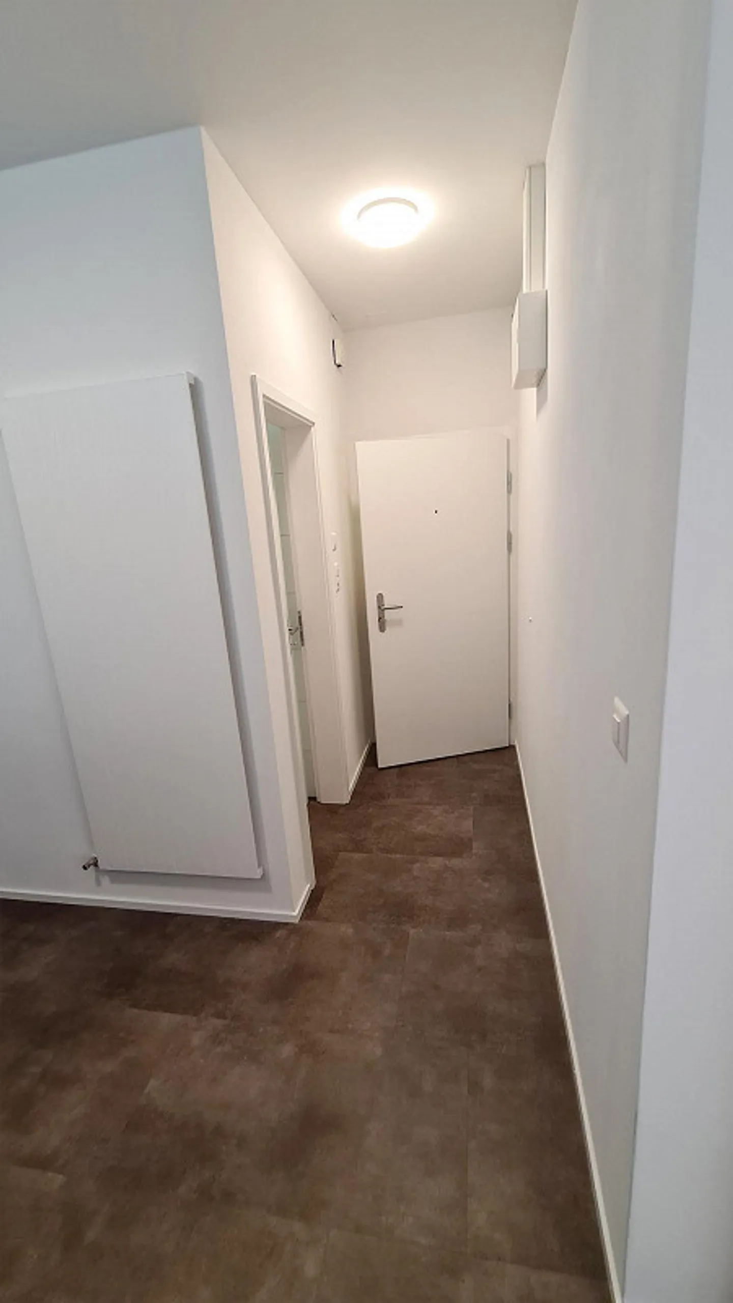 Incantevole appartamento centrale di 2.5 locali a soli 1,2 km dalla stazione ferroviaria - Foto 14 di 19