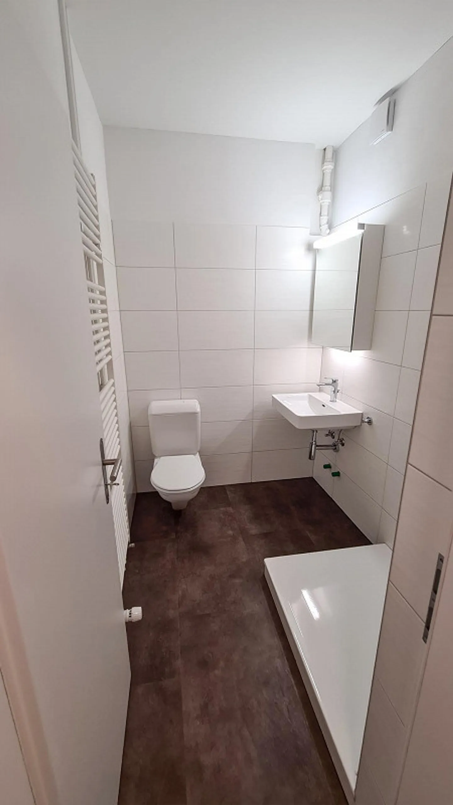 Incantevole appartamento centrale di 2.5 locali a soli 1,2 km dalla stazione ferroviaria - Foto 15 di 19