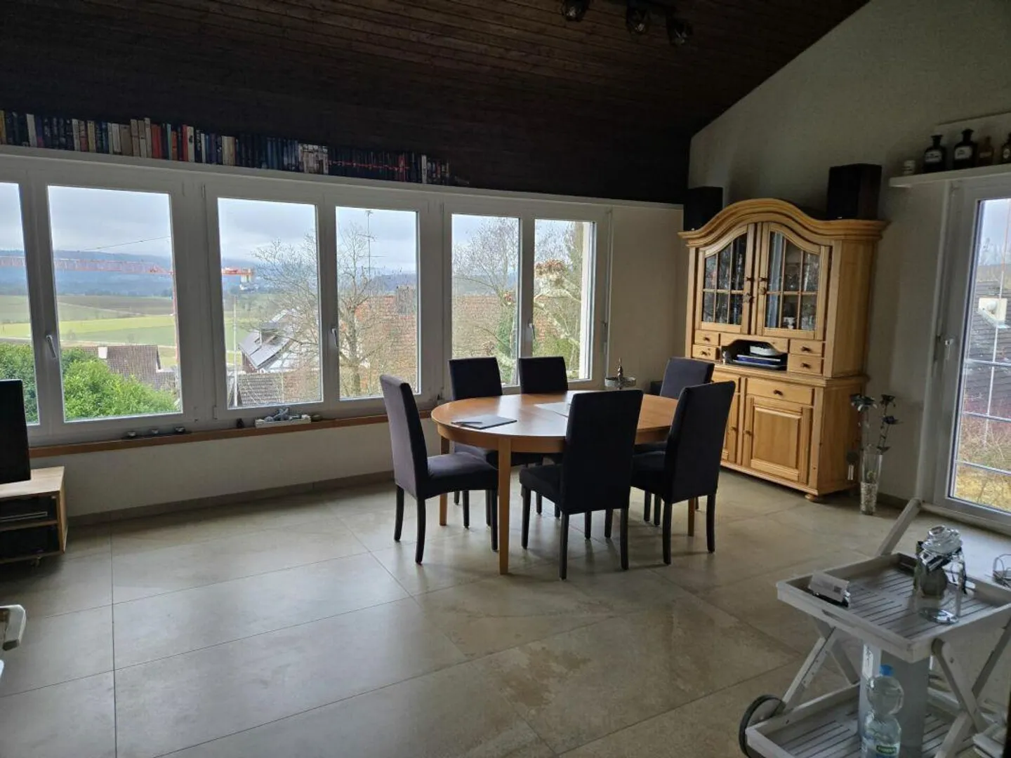 Casa unifamiliare con giardino - Foto 8 di 19