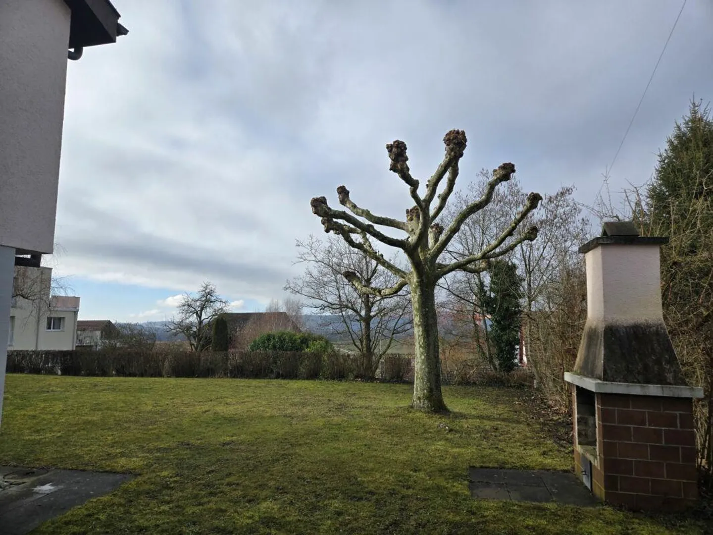 Casa unifamiliare con giardino - Foto 3 di 19