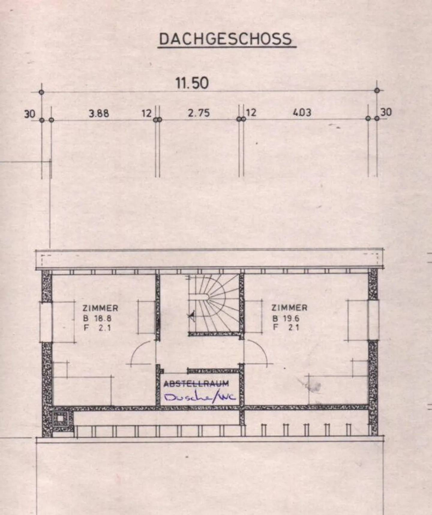 Casa unifamiliare con giardino - Foto 5 di 19