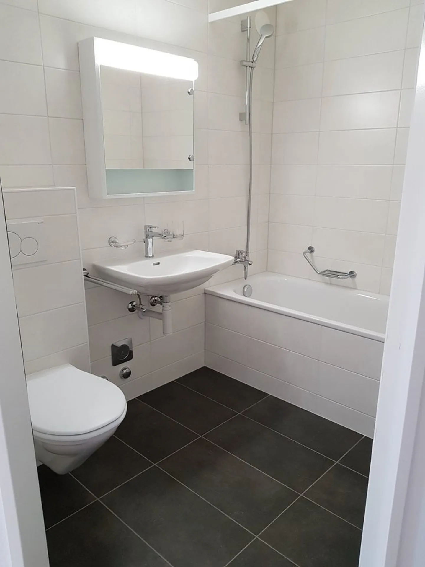 Appartamento in affitto - Foto 4 di 9