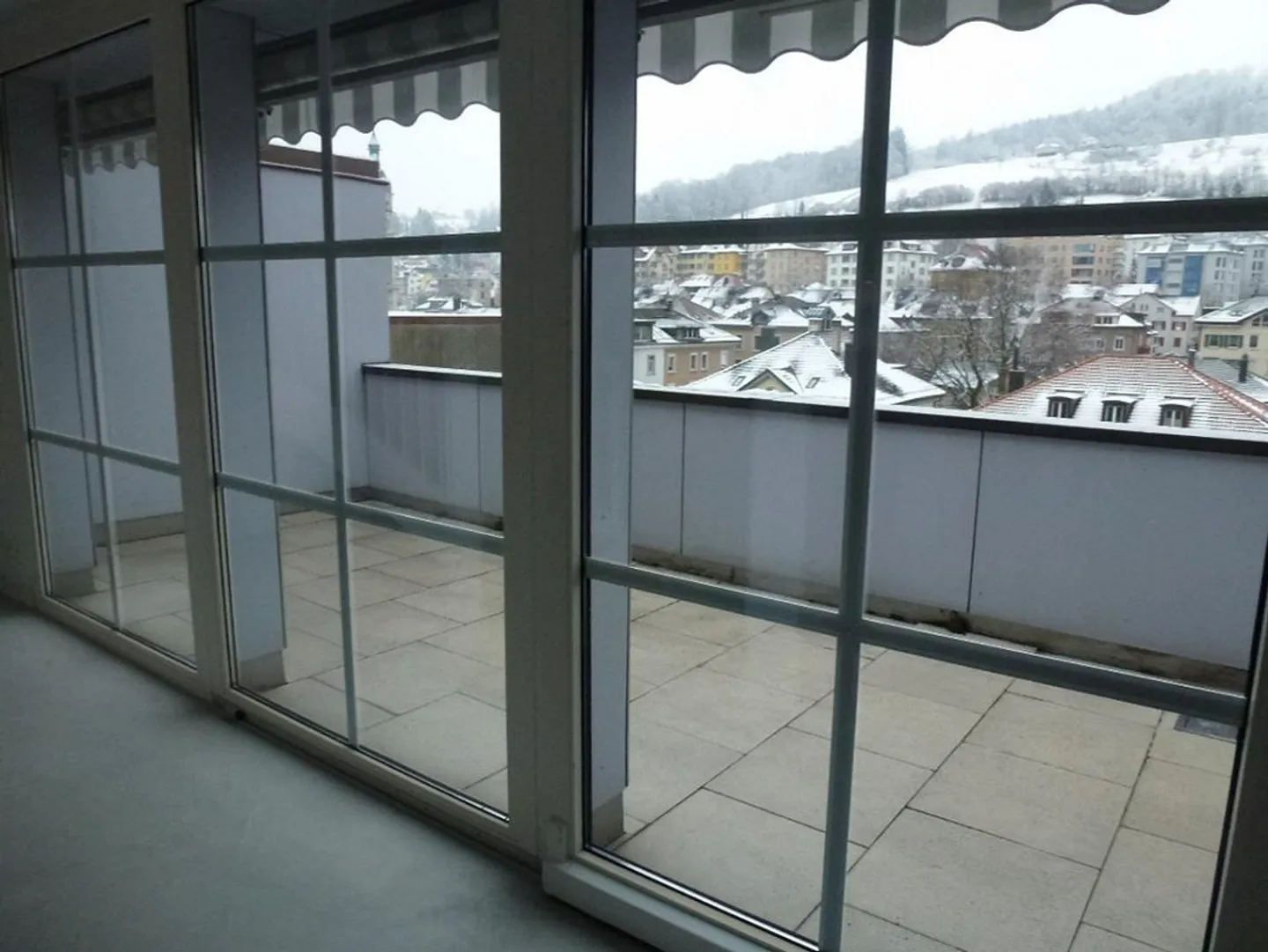 Grosszügige 2.5 Zimmer Maisonette Wohnung - Foto 2 von 5
