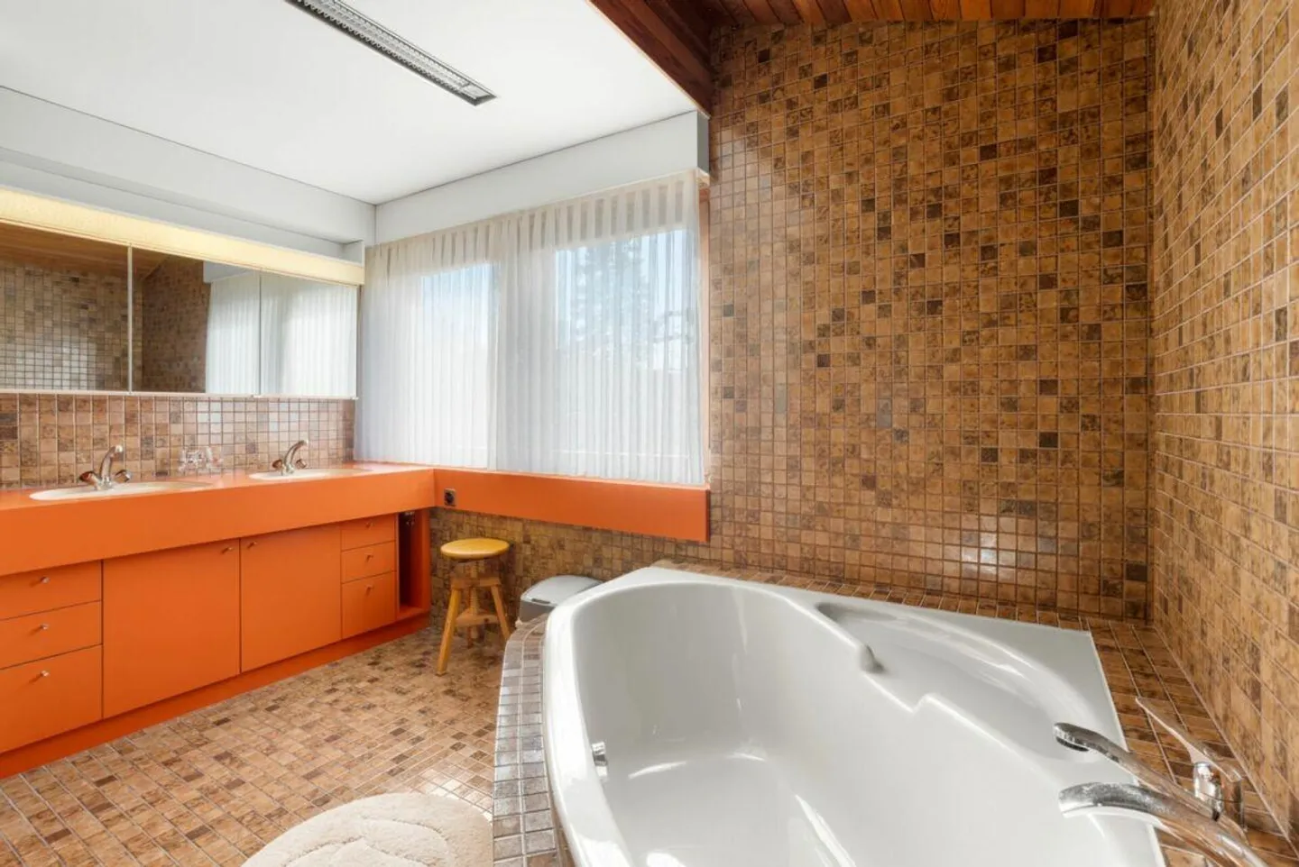Une des plus belles propriétés à Binningen - Villa avec potentiel de développement - Photo 7 sur 19