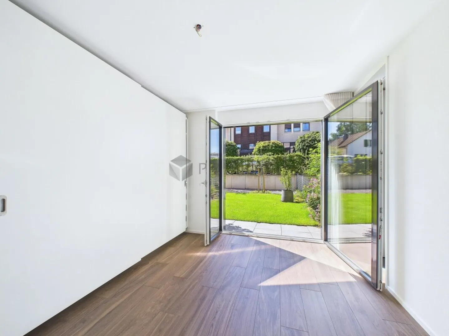 Vita di giardino di lusso - urbanamente connesso, vicino alla natura a Eglisau - Foto 5 di 14