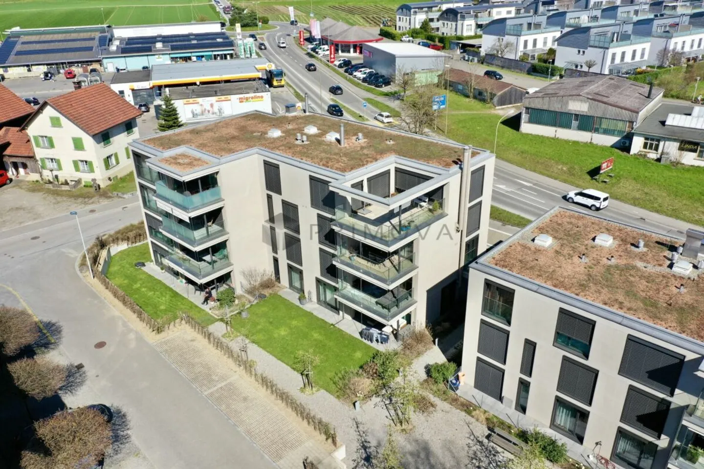 Vita di giardino di lusso - urbanamente connesso, vicino alla natura a Eglisau - Foto 14 di 14