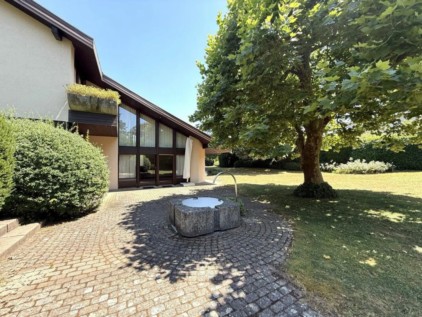 Une des plus belles propriétés à Binningen - Villa avec potentiel de développement - Photo 10 sur 19