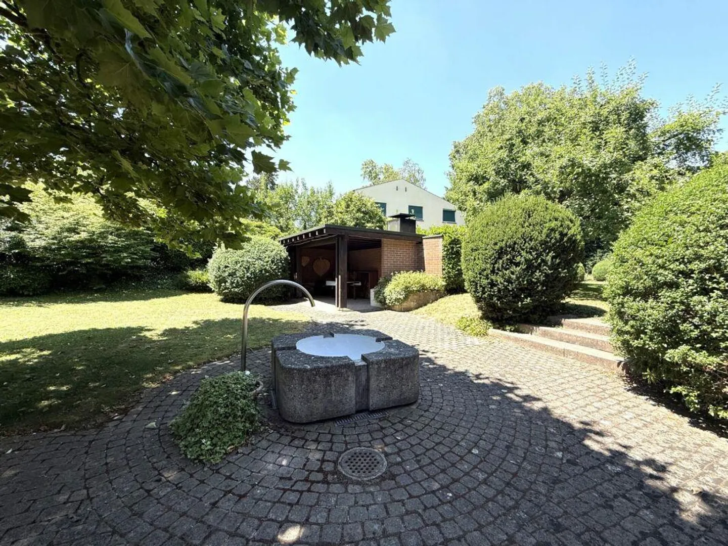 Une des plus belles propriétés à Binningen - Villa avec potentiel de développement - Photo 11 sur 19