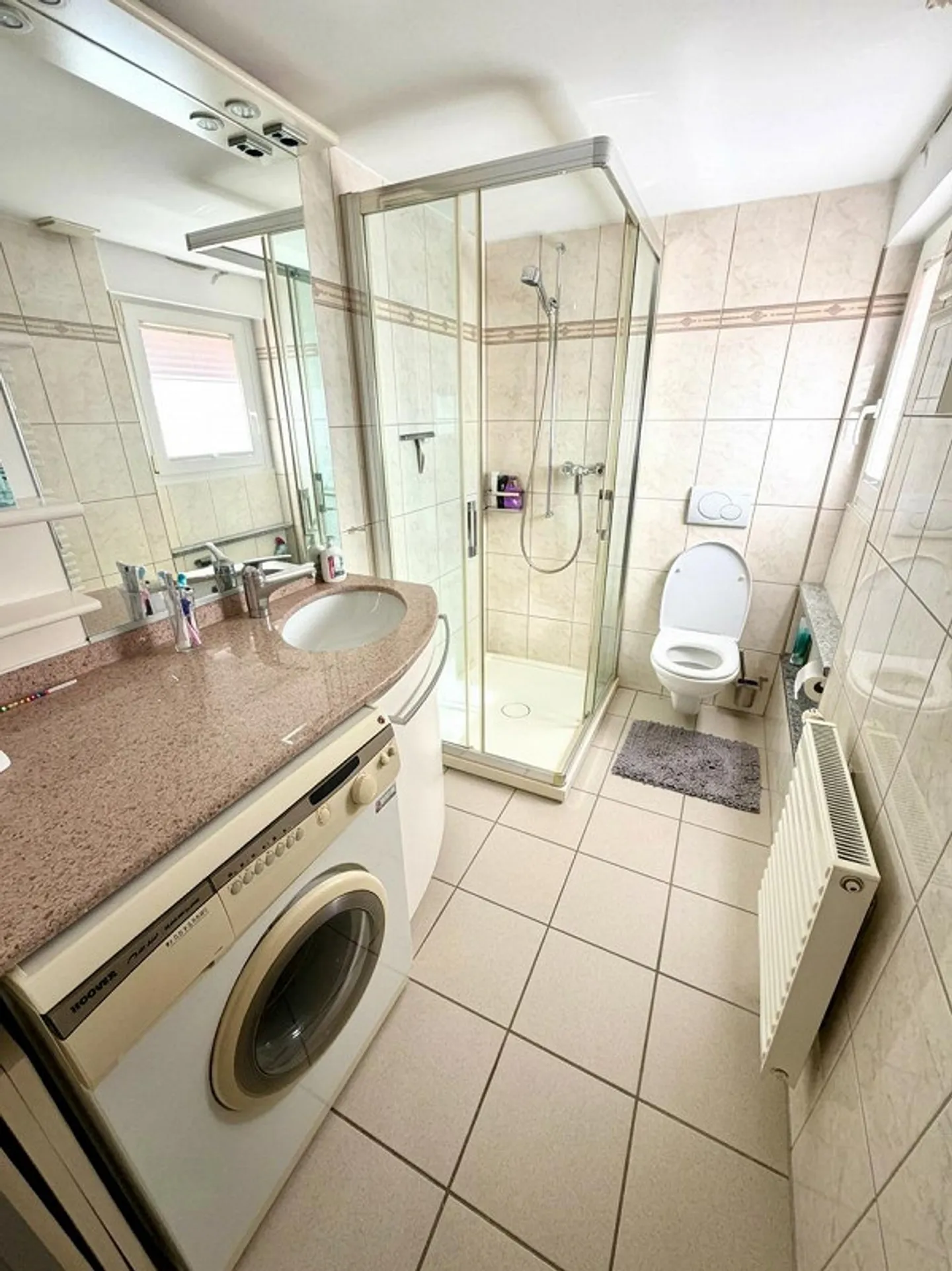 GEMÜTLICHES MÖBLIERTES STUDIO - Foto 7 von 10