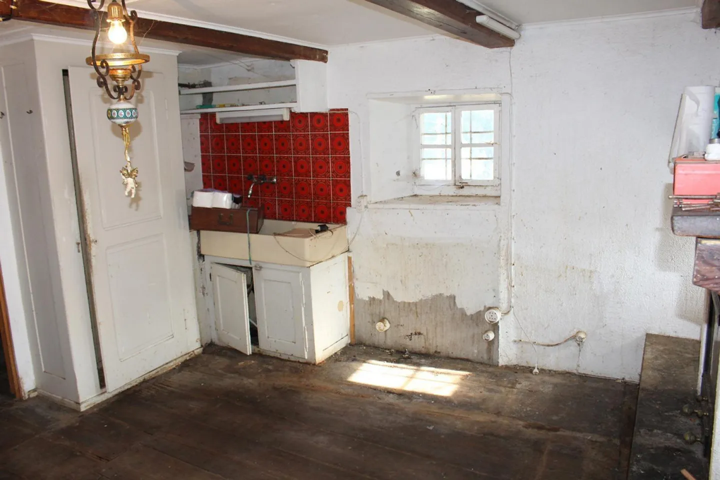 Casa da ristrutturare a Spruga - Foto 3 di 20