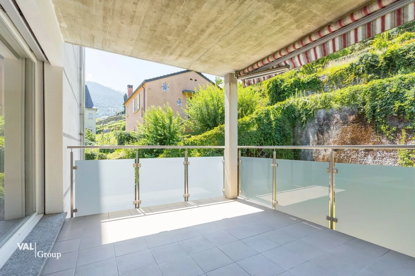 Un lieu de vie lumineux et pratique, à deux pas de toutes les commodités - Photo 9 of 11