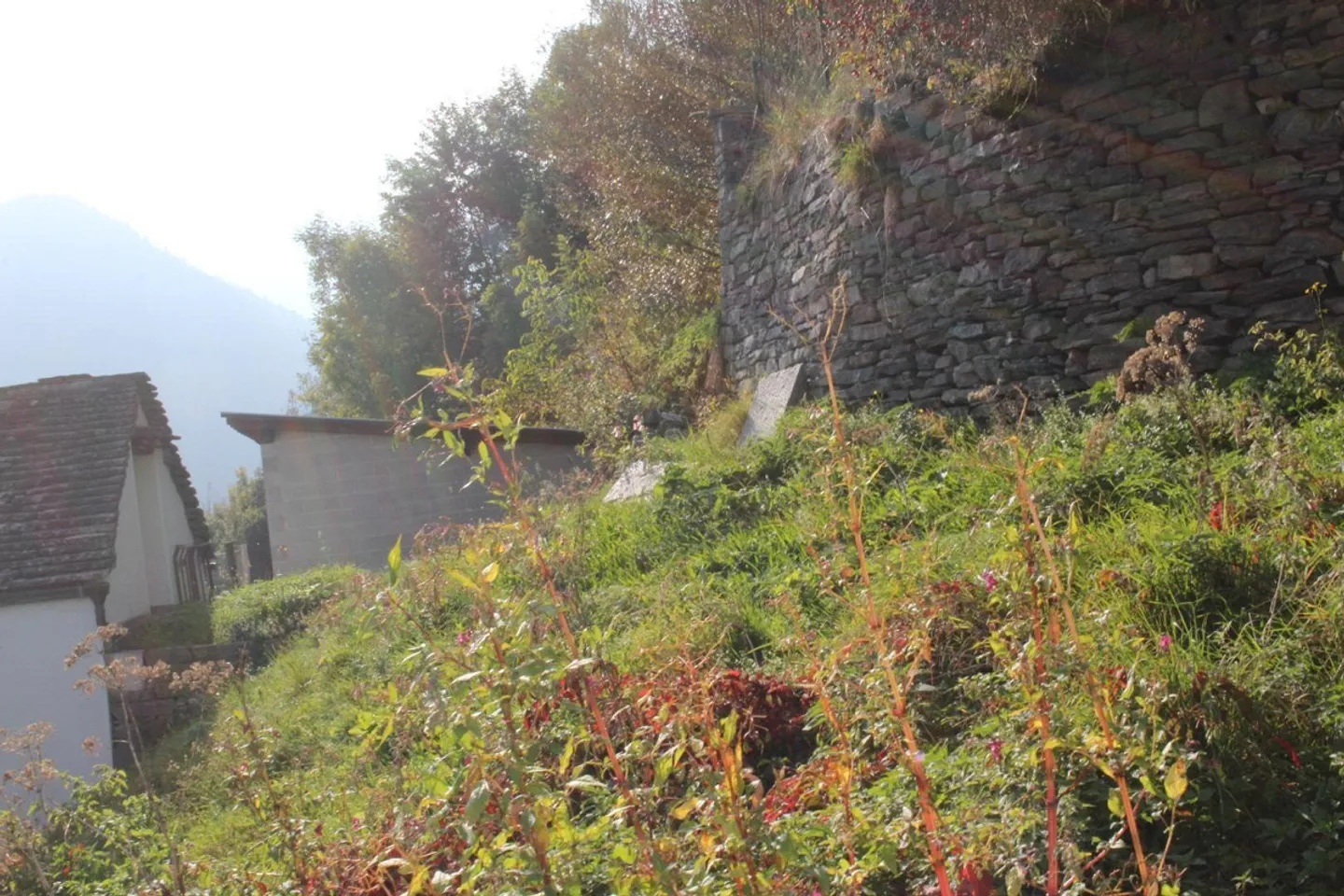 Casa da ristrutturare a Spruga - Foto 14 di 20