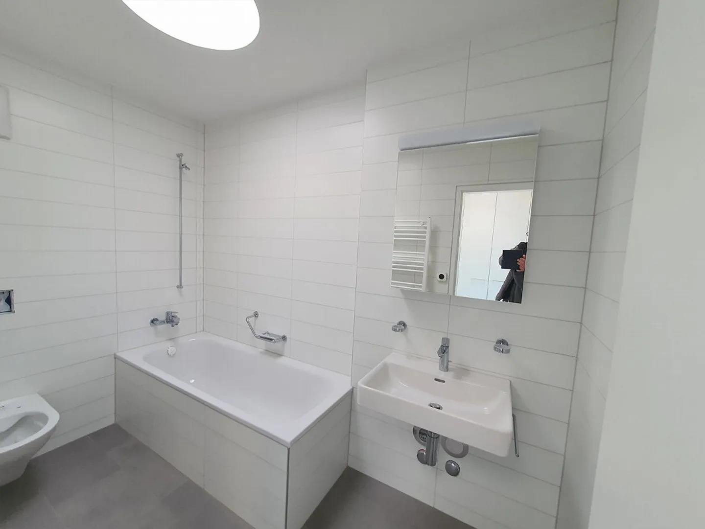 Appartamento attico ristrutturato di 1 1/2 stanze nel quartiere di St. Johann - Foto 4 di 4