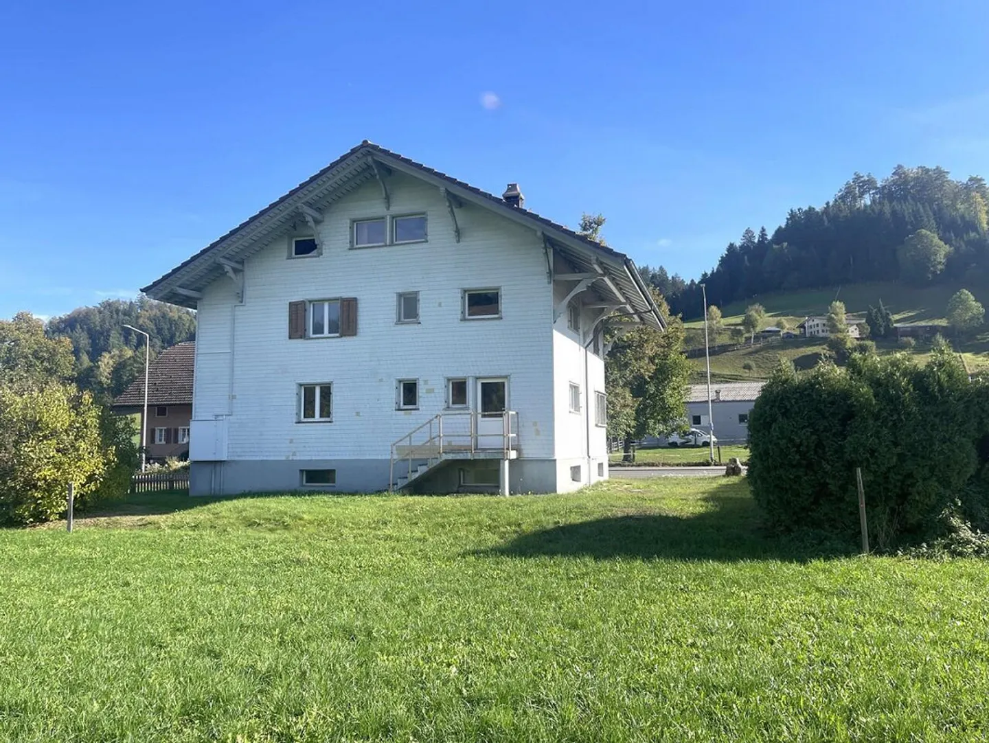 Propriété avec potentiel – Espace pour vos idées - Photo 2 sur 13