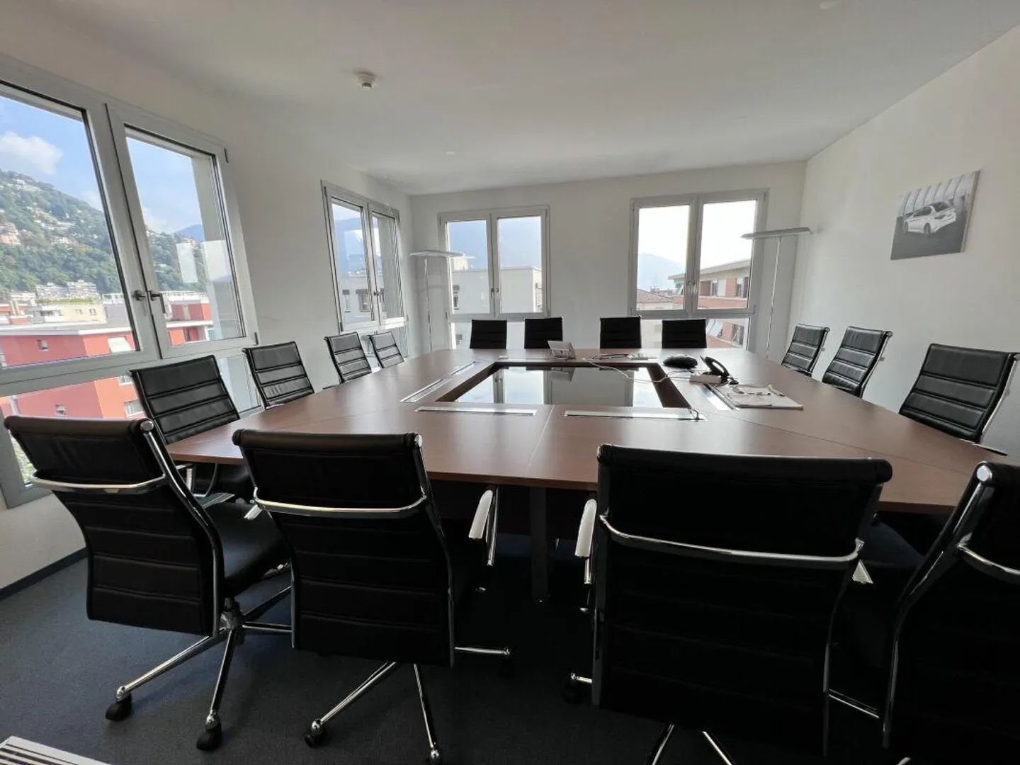 Bureau moderne et lumineux - Photo 2 sur 3