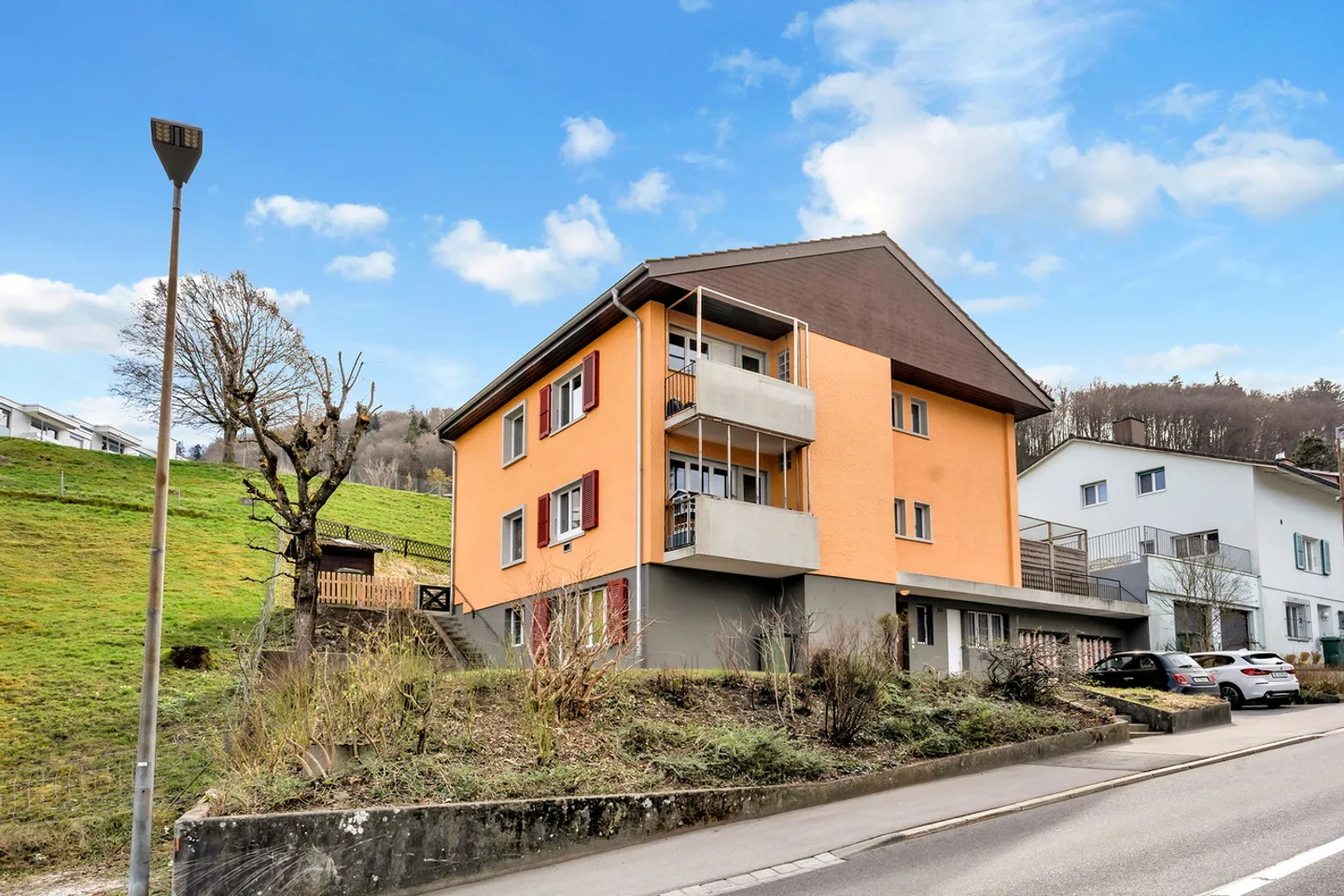 2-family house with large garden and apartment - Photo 4 of 12