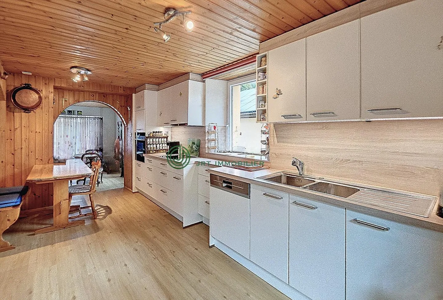 Grande casa di villaggio, confortevole e spaziosa  Prezzo interessante - Buttes (N - Foto 9 di 11