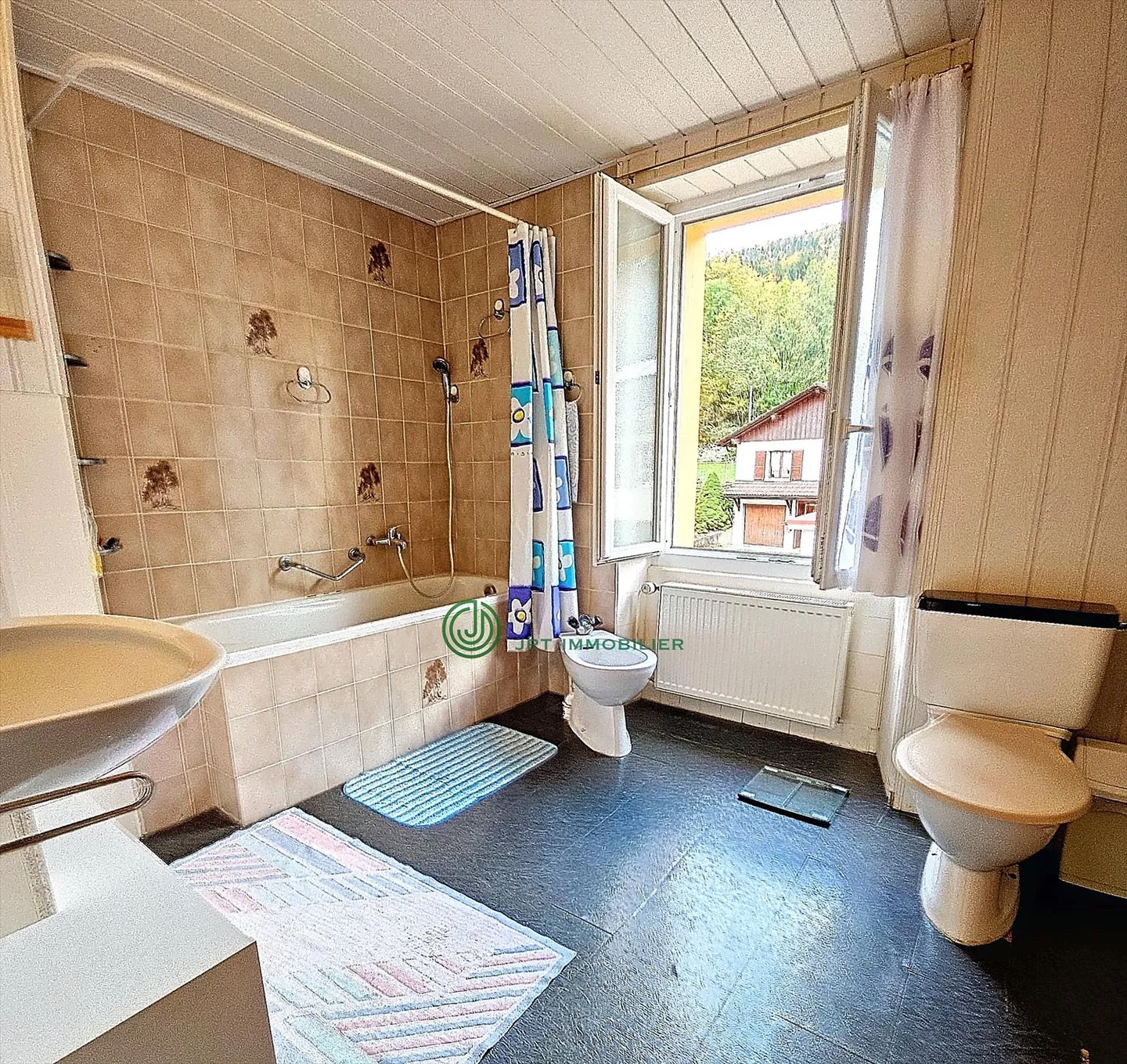 Grande casa di villaggio, confortevole e spaziosa  Prezzo interessante - Buttes (N - Foto 10 di 11