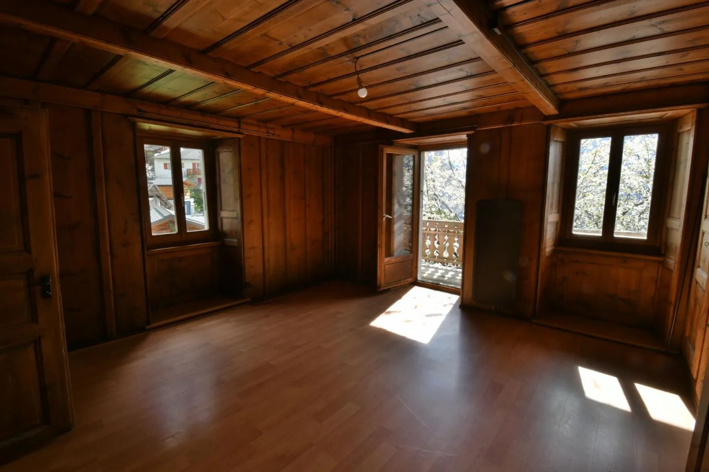 Charmant Appartement 2.5 pièces - Photo 2 sur 7