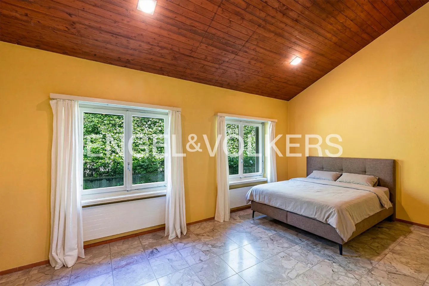 Villa mit Seeblick und Privatsphäre - Foto 7 von 13
