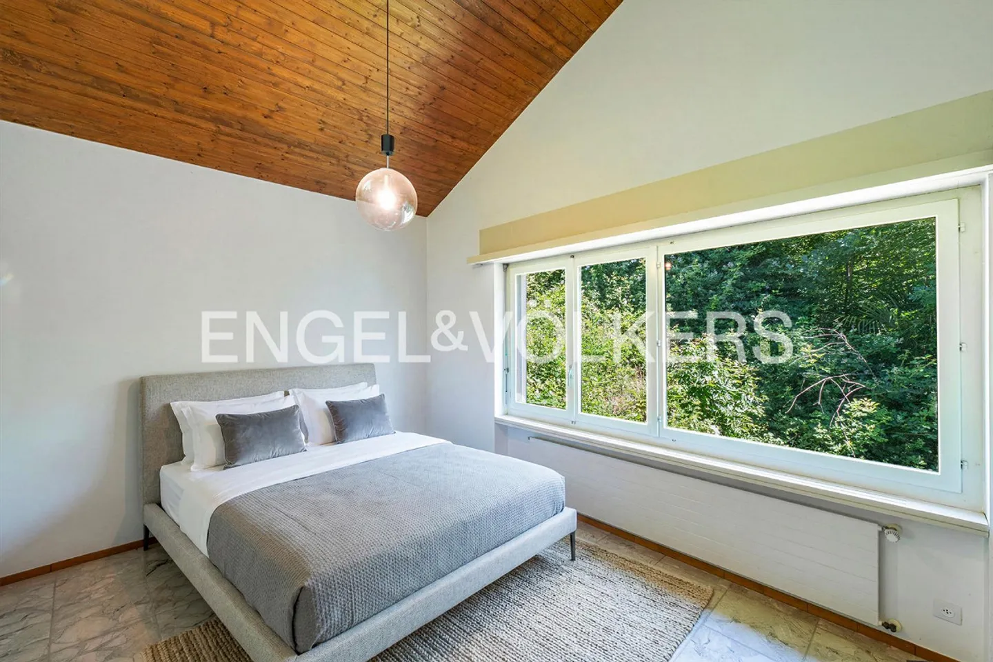 Villa mit Seeblick und Privatsphäre - Foto 8 von 13