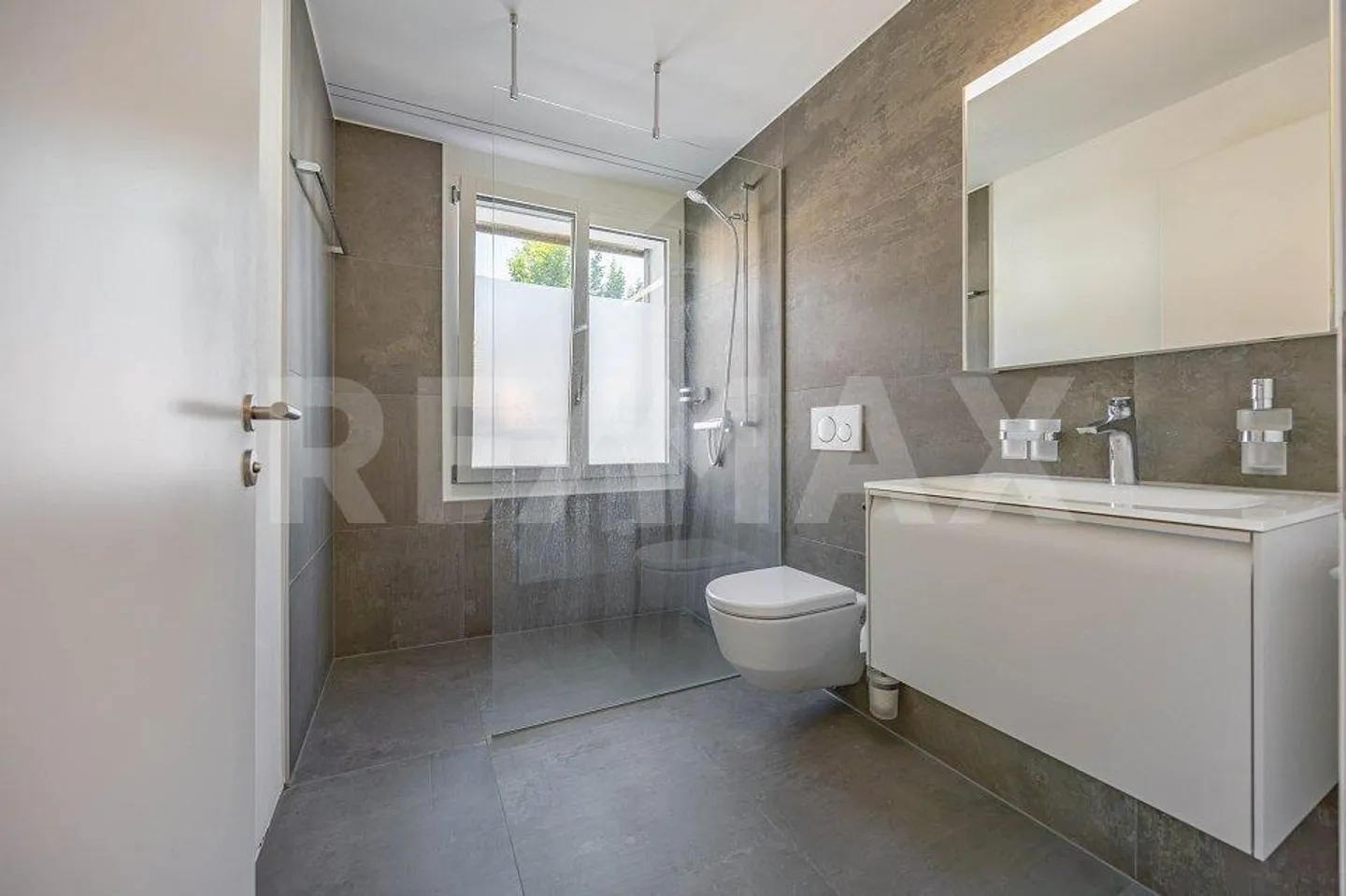 Charming Apartment in Brig - Photo 8 of 12