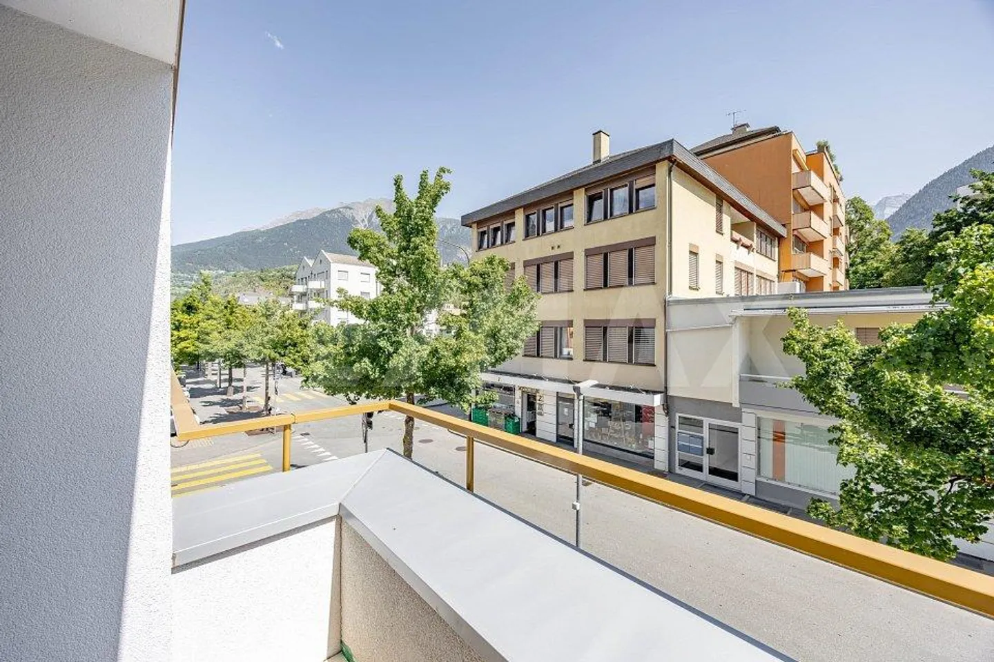 Charming Apartment in Brig - Photo 12 of 12