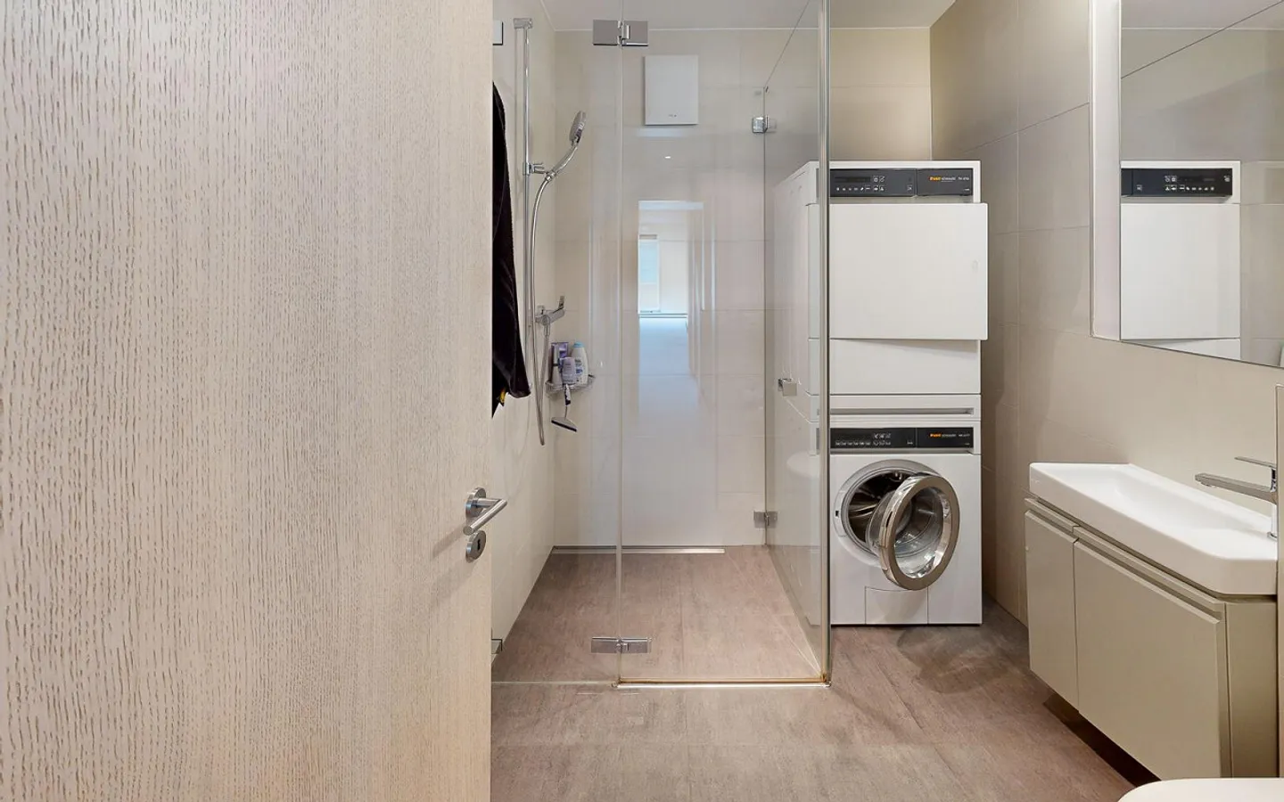 Large and bright 3.5 room apartment in a good residential area / First apartment - Photo 8 of 11