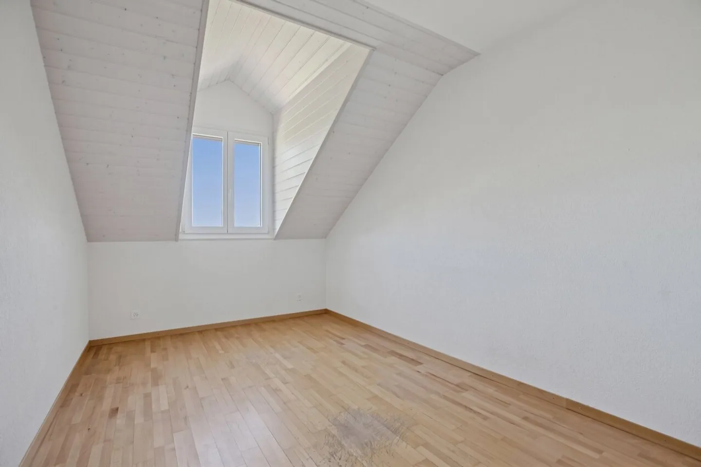 Eine seltene Wohnung im obersten Stockwerk, mit Blick auf den Genfersee und die Alpen - Foto 7 von 10