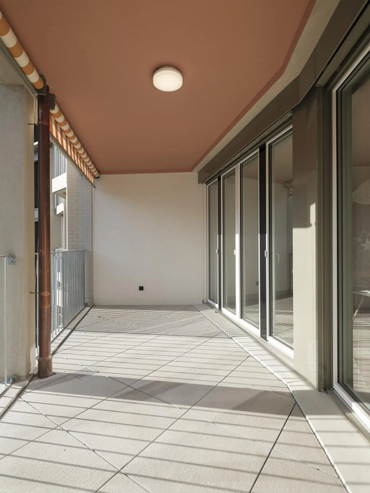 Modernes Apartment im Guggachpark - Foto 8 von 8