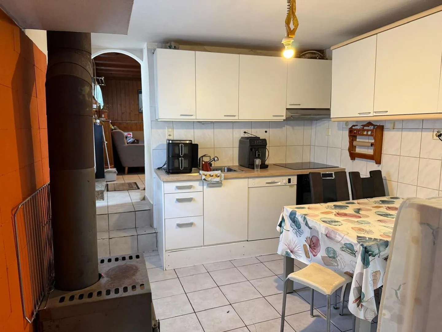 Charming Family House in Riddes - Photo 3 of 10