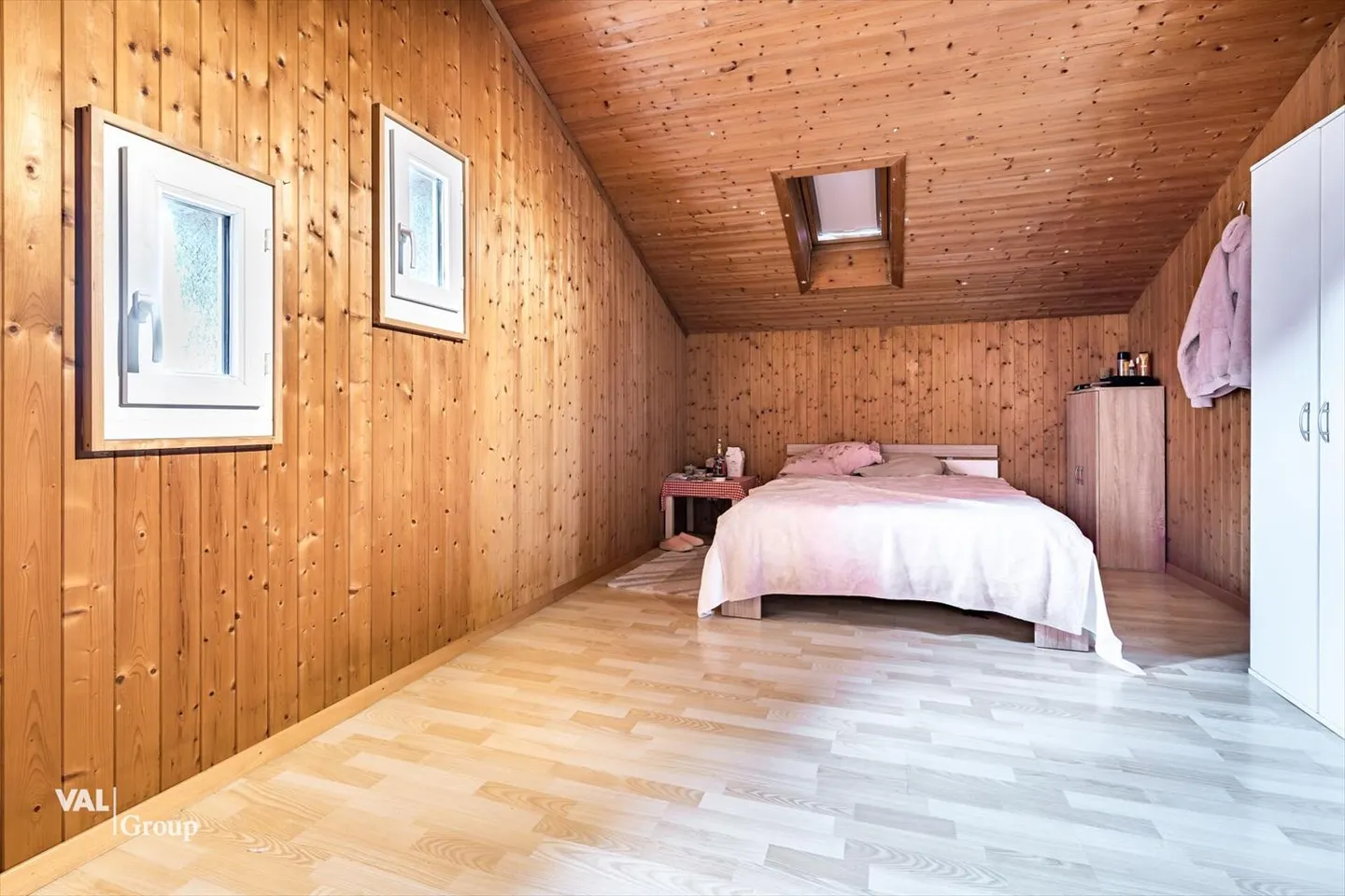 Miracolo di spazio con charme - Duplex di 6,5 stanze nel cuore di Salgesch - Foto 8 di 13