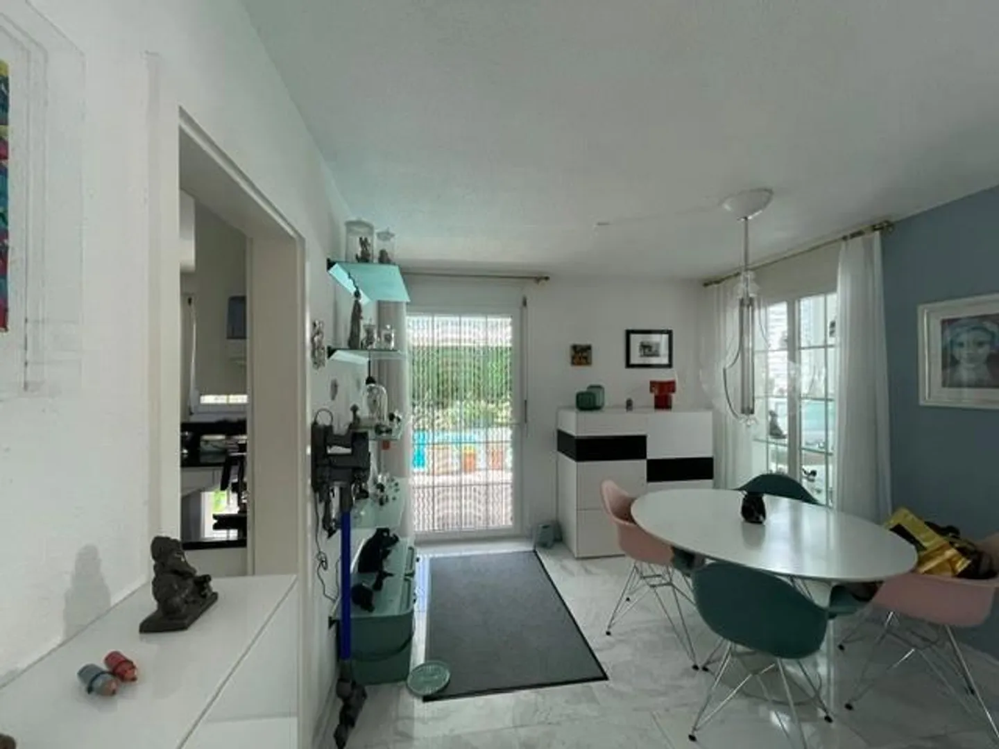 Belle maison individuelle avec piscine à Pfeffingen - Photo 9 sur 11