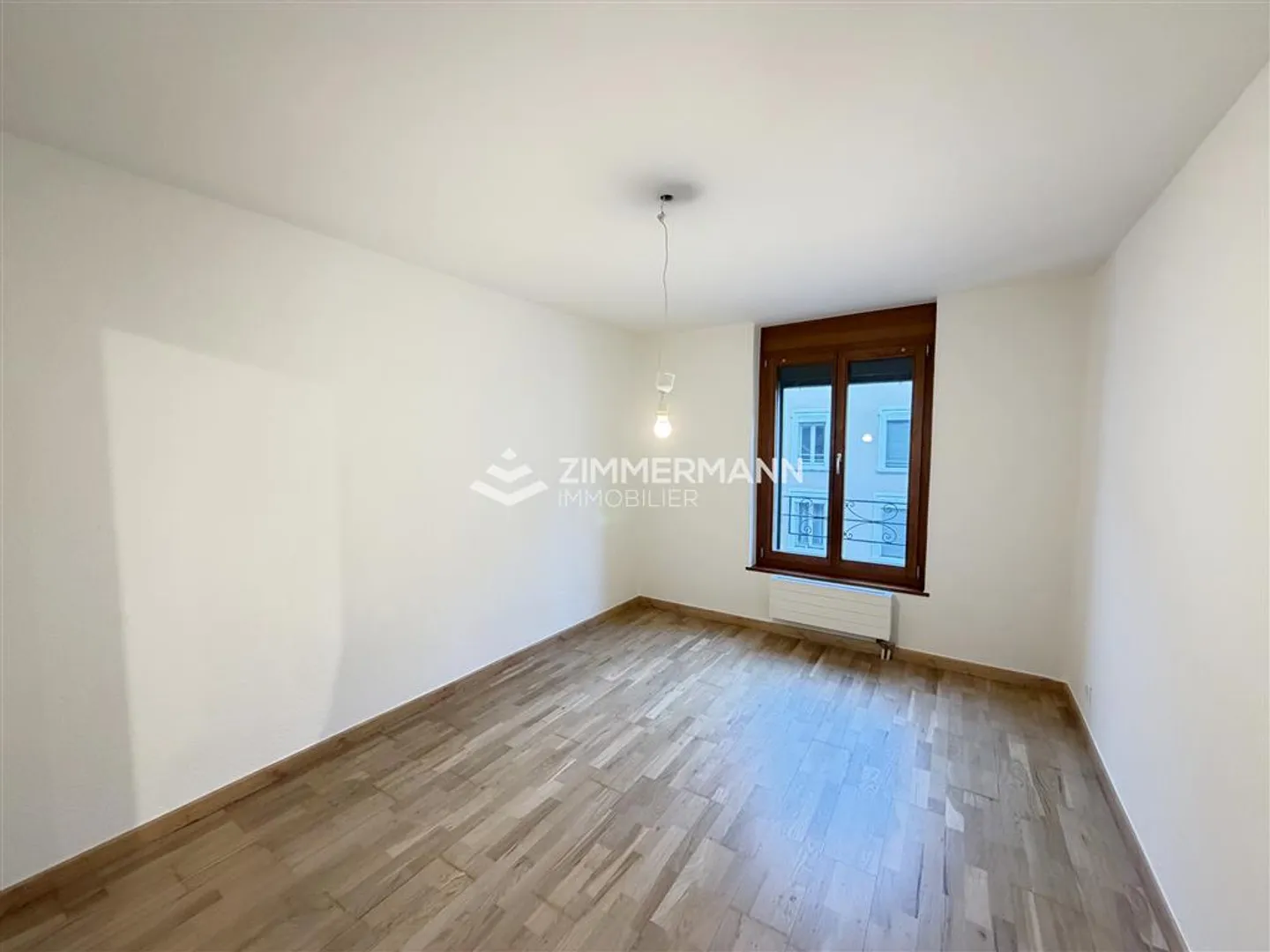 Appartement 4 pièces rénové - Photo 3 sur 7