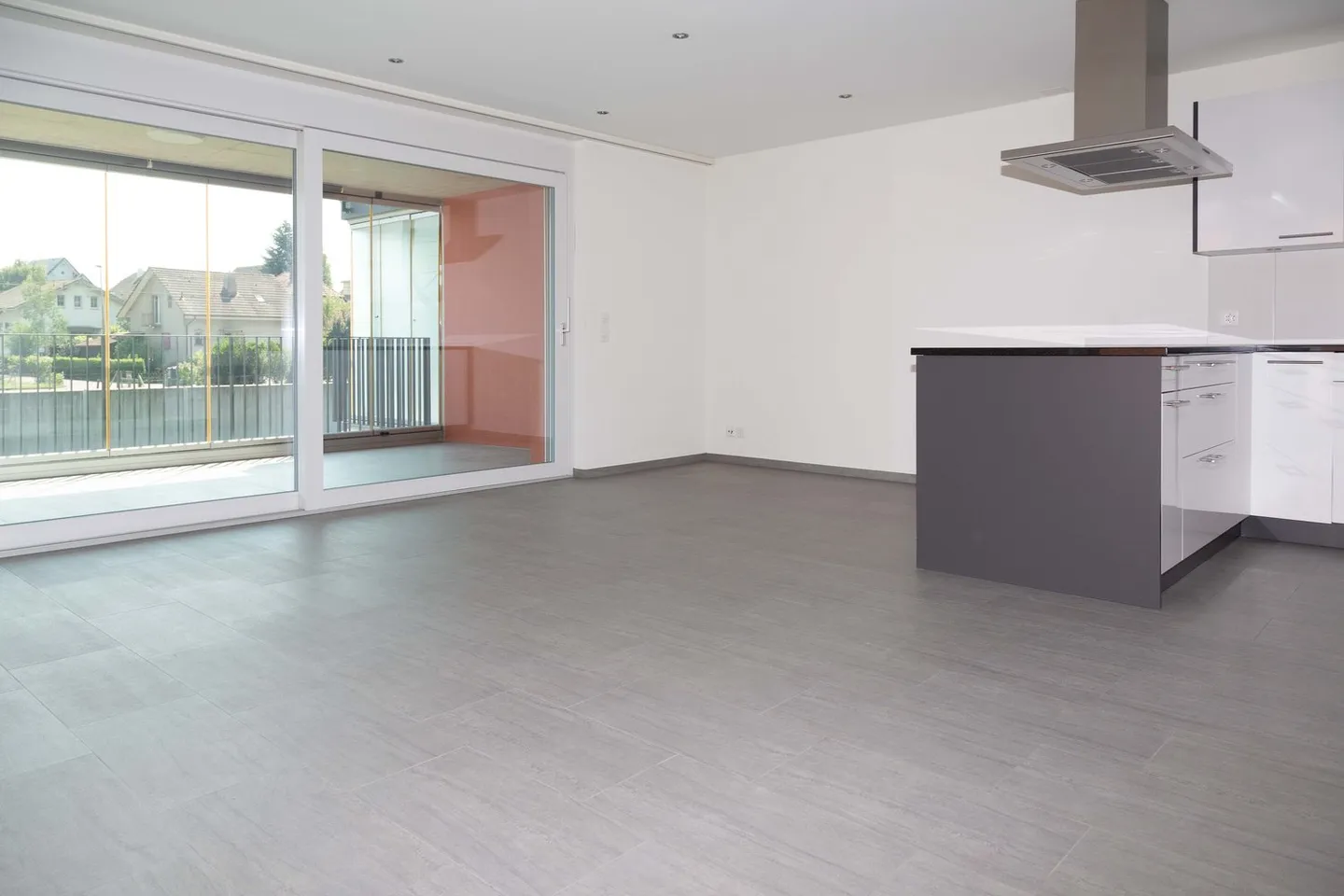 Great 3 1/2-room apartment in a central location! - Photo 4 of 15