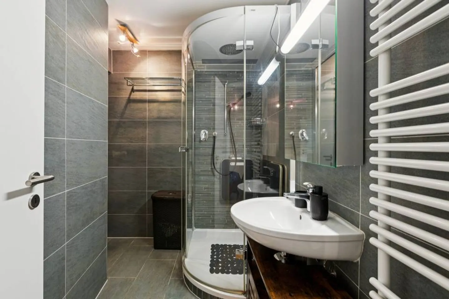 7-room House - Photo 12 of 13