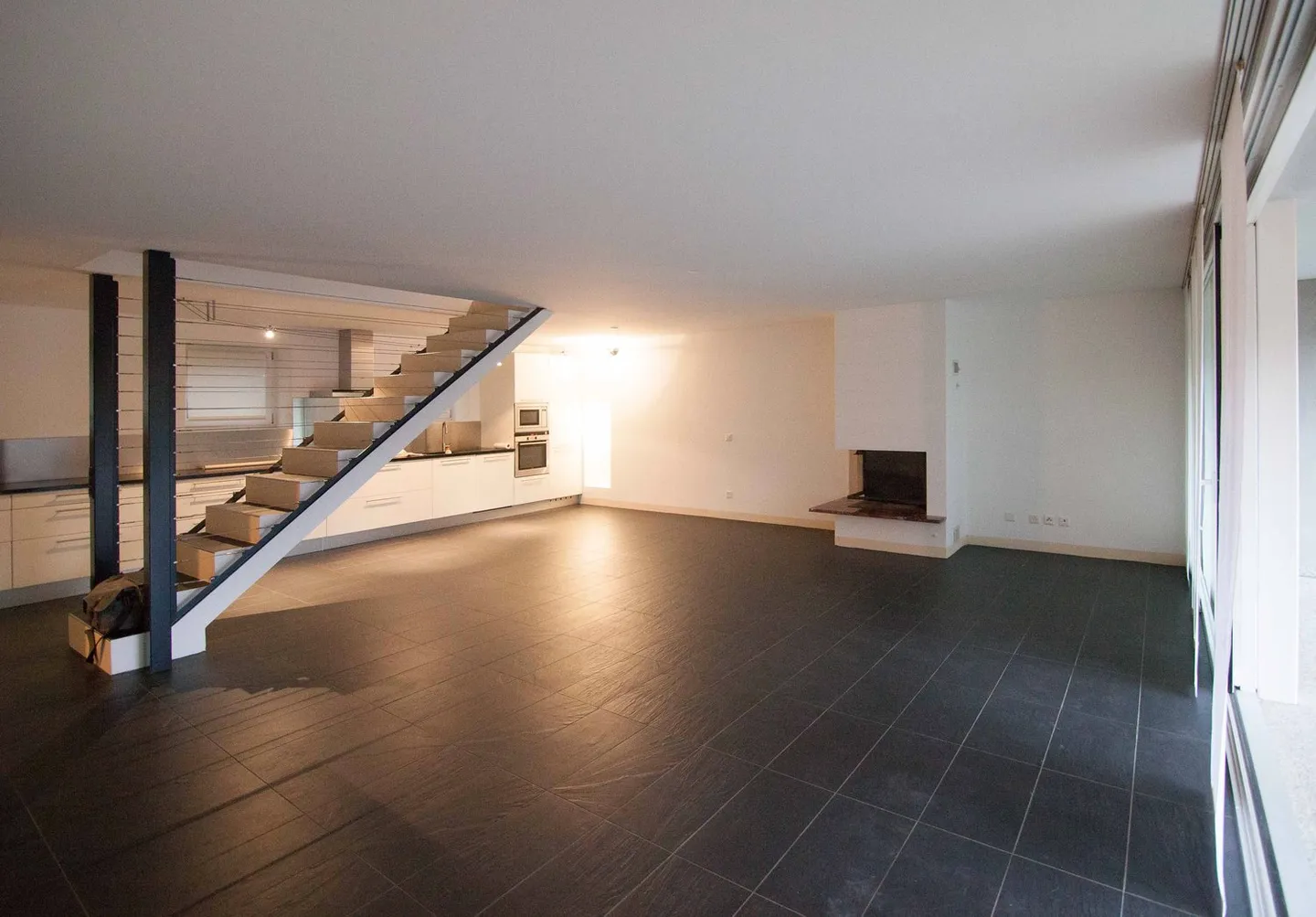 AGNO - TWO AND A HALF ROOM APARTMENT FOR RENT - Photo 1 of 6