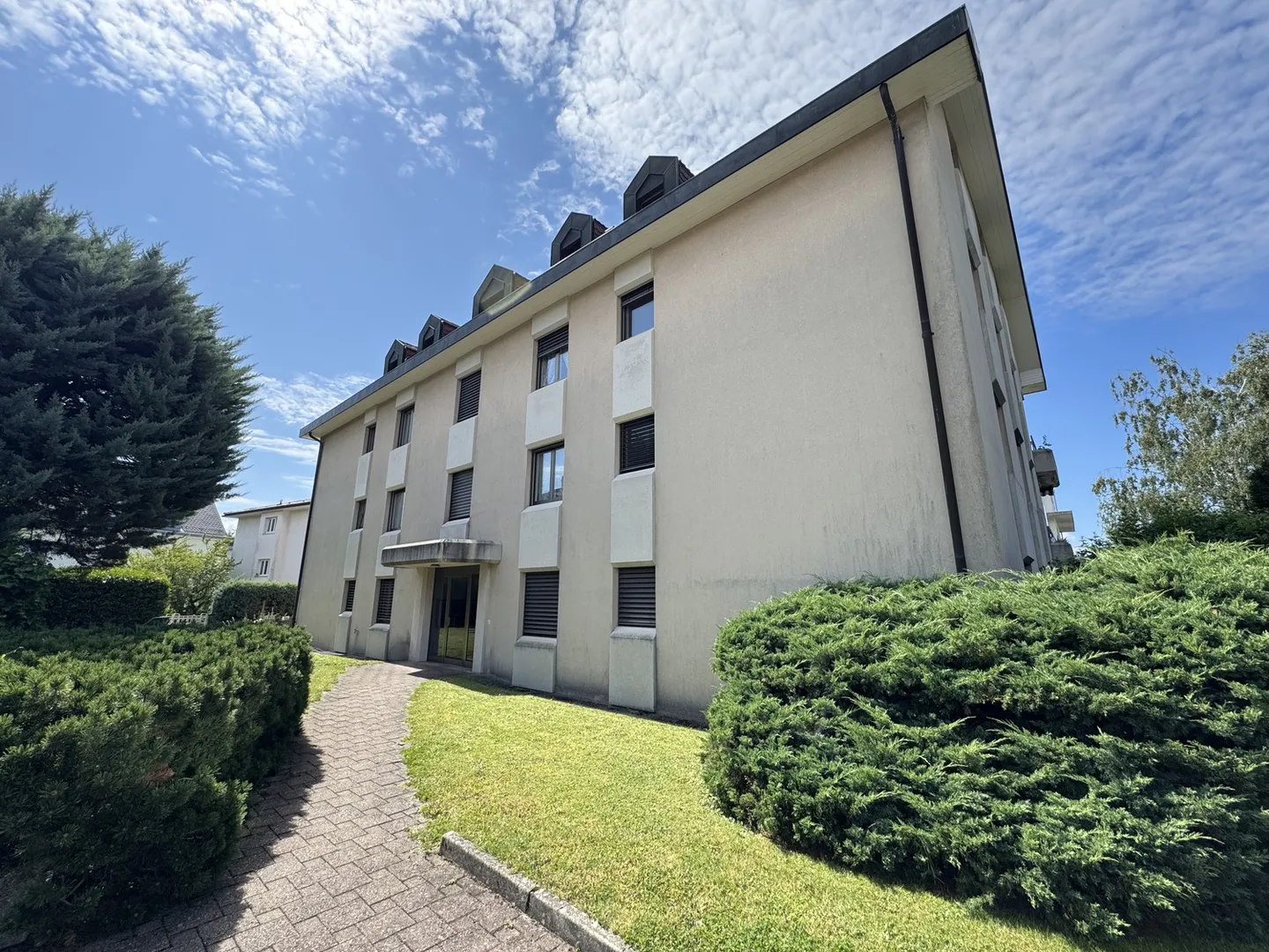 Charming furnished 4.5-room apartment in Pully - Photo 2 of 5