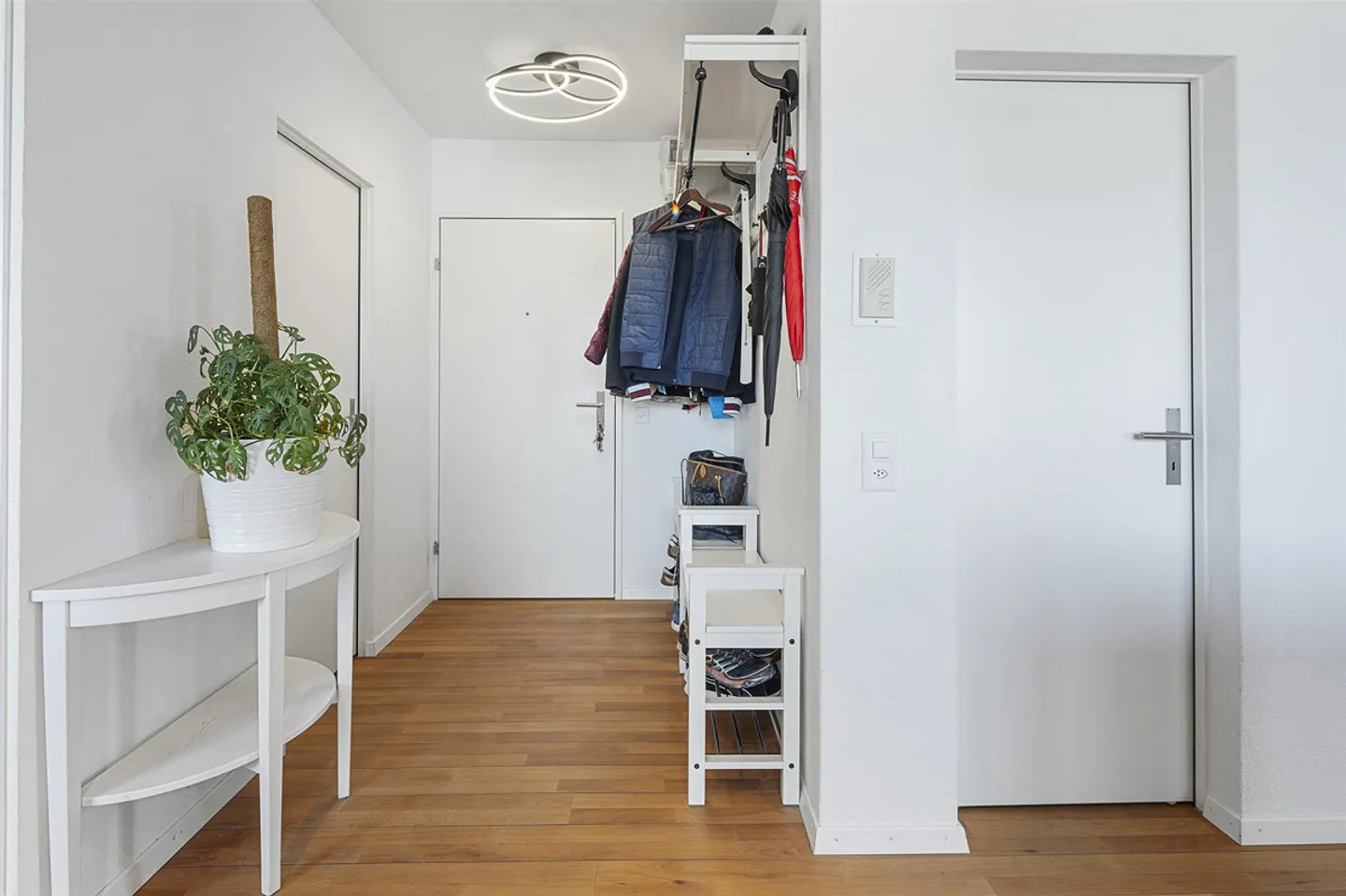 Modernes Apartment mit Alpenblick - Foto 7 von 11
