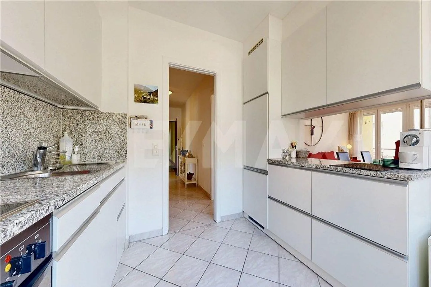 Cozy 3.5 Rooms in Central Location - Photo 6 of 13