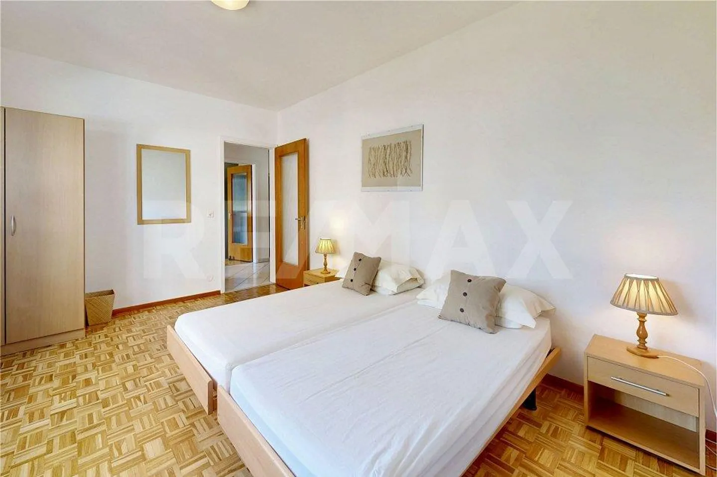 Cozy 3.5 Rooms in Central Location - Photo 7 of 13