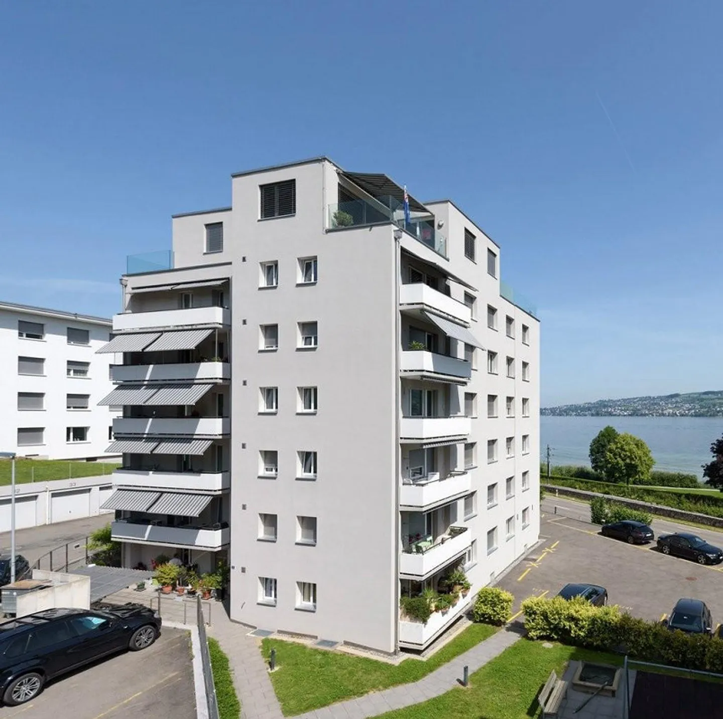 Posizione privilegiata con vista sul lago - Foto 1 di 12