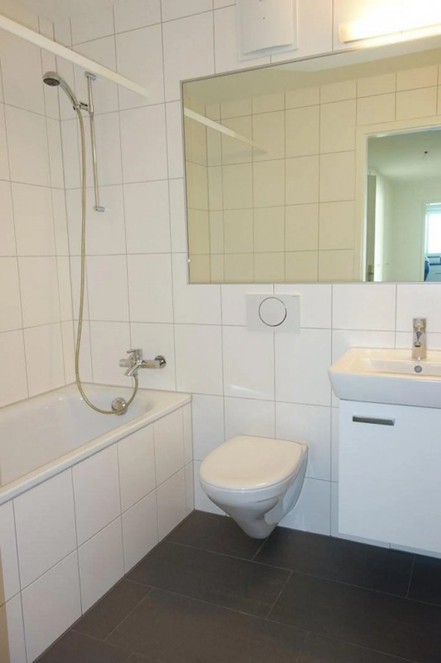 Posizione privilegiata con vista sul lago - Foto 3 di 12