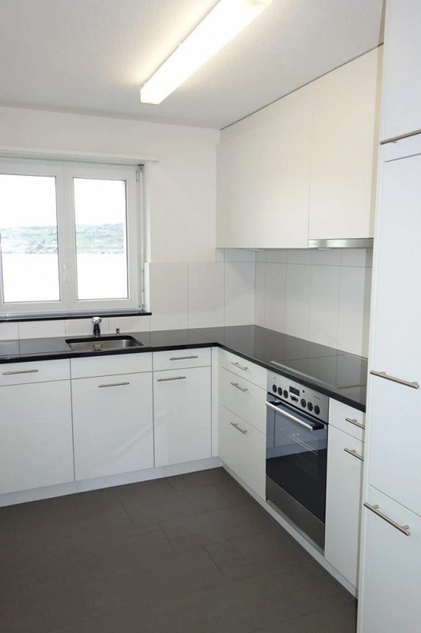 Posizione privilegiata con vista sul lago - Foto 2 di 12