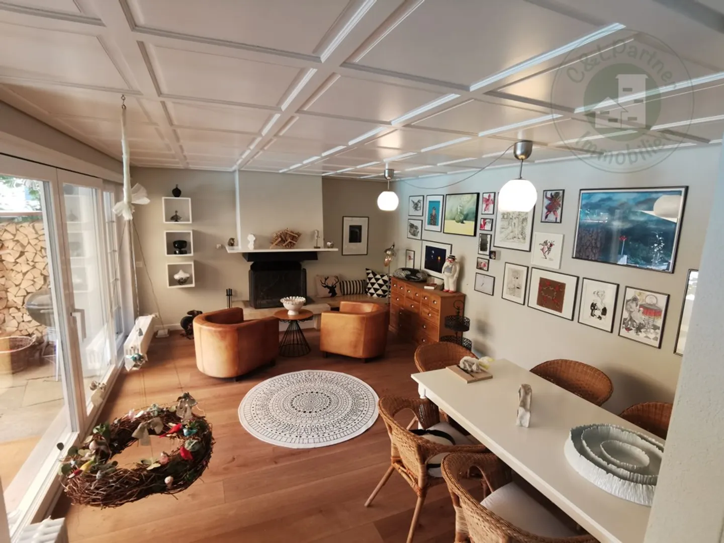 Manoir fantastique avec appartements et espace commercial - Photo 6 sur 13