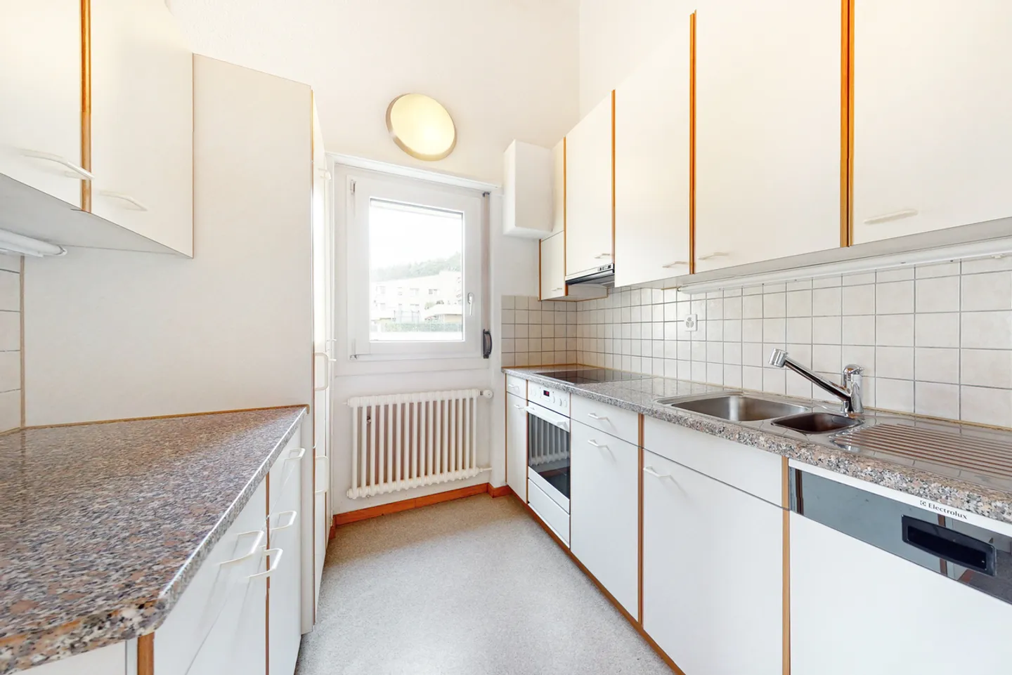 Charmant Appartement Attique avec Vue - Photo 3 sur 5