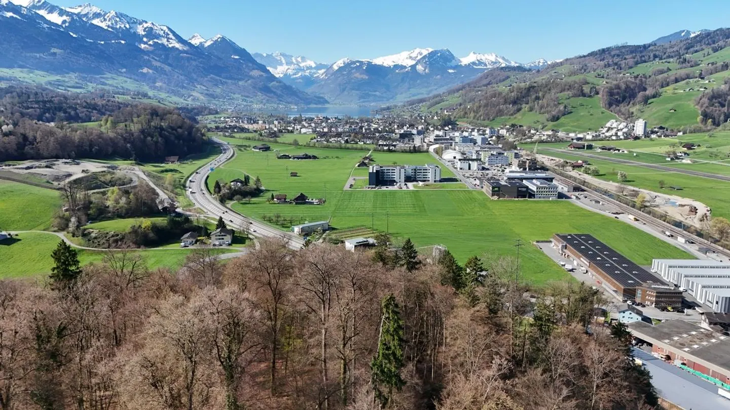 Spazio di stoccaggio con buoni collegamenti di trasporto - Foto 6 di 6