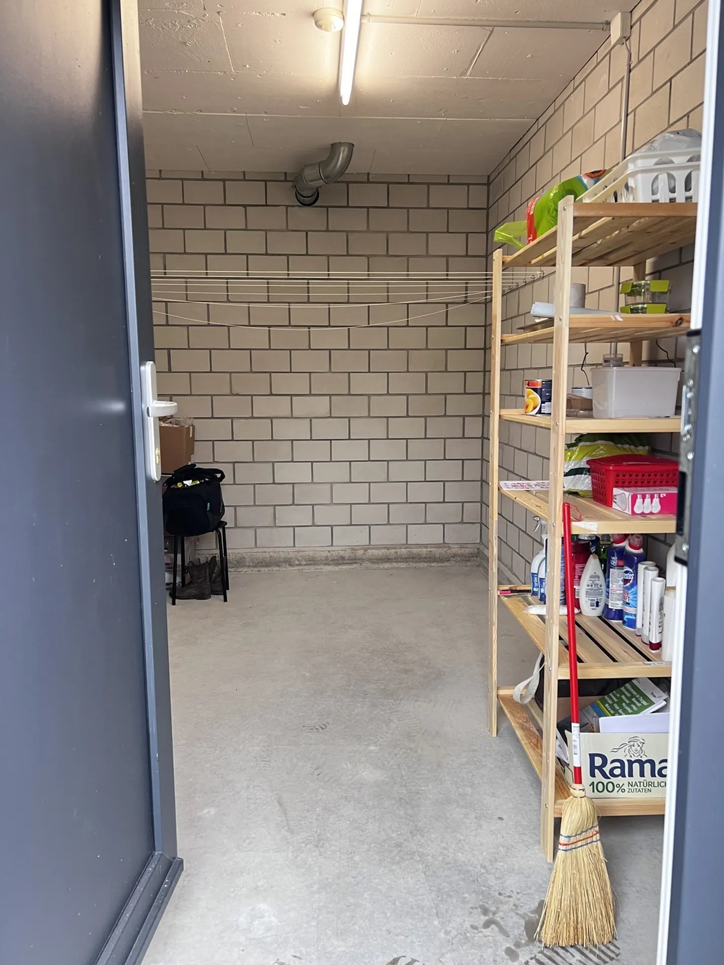 Modernes 2½-Zimmer-Reihenmittelhaus im Minergiestandard mit Solarfassade - Foto 17 von 17