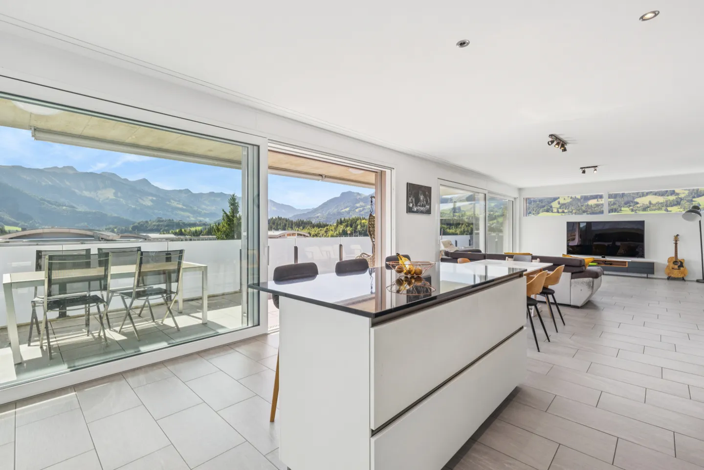 Magnificent Attic Penthouse with 4.5 Rooms and Private Elevator - Photo 1 of 6