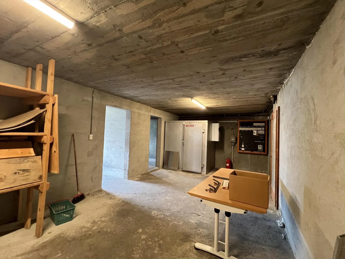Vielseitiger Gewerberaum im Herzen des Val d'Hérens - Foto 7 von 11